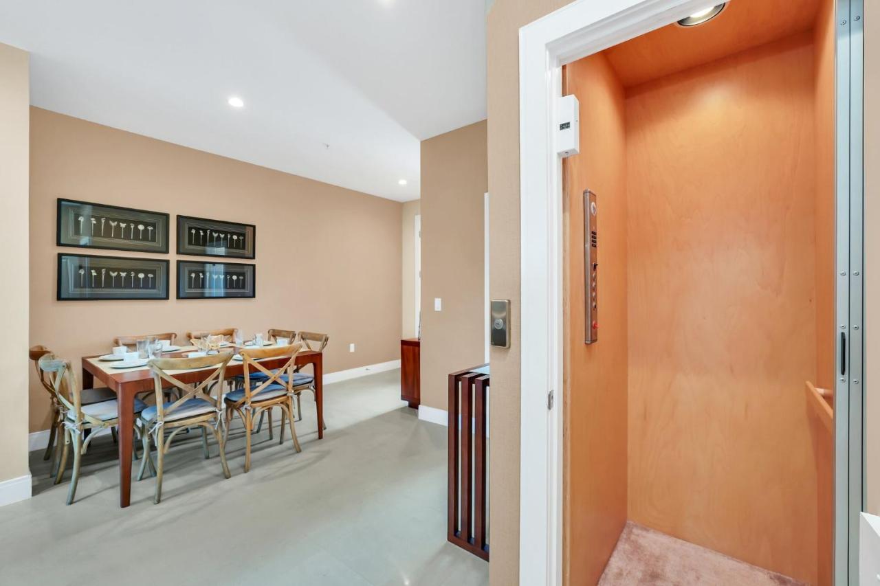 אורלנדו Luxury Villa Less Than A Mile From Disneyworld -Bonus Elevator- מראה חיצוני תמונה