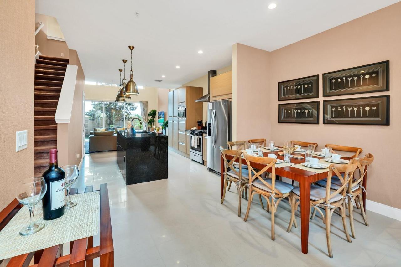 אורלנדו Luxury Villa Less Than A Mile From Disneyworld -Bonus Elevator- מראה חיצוני תמונה