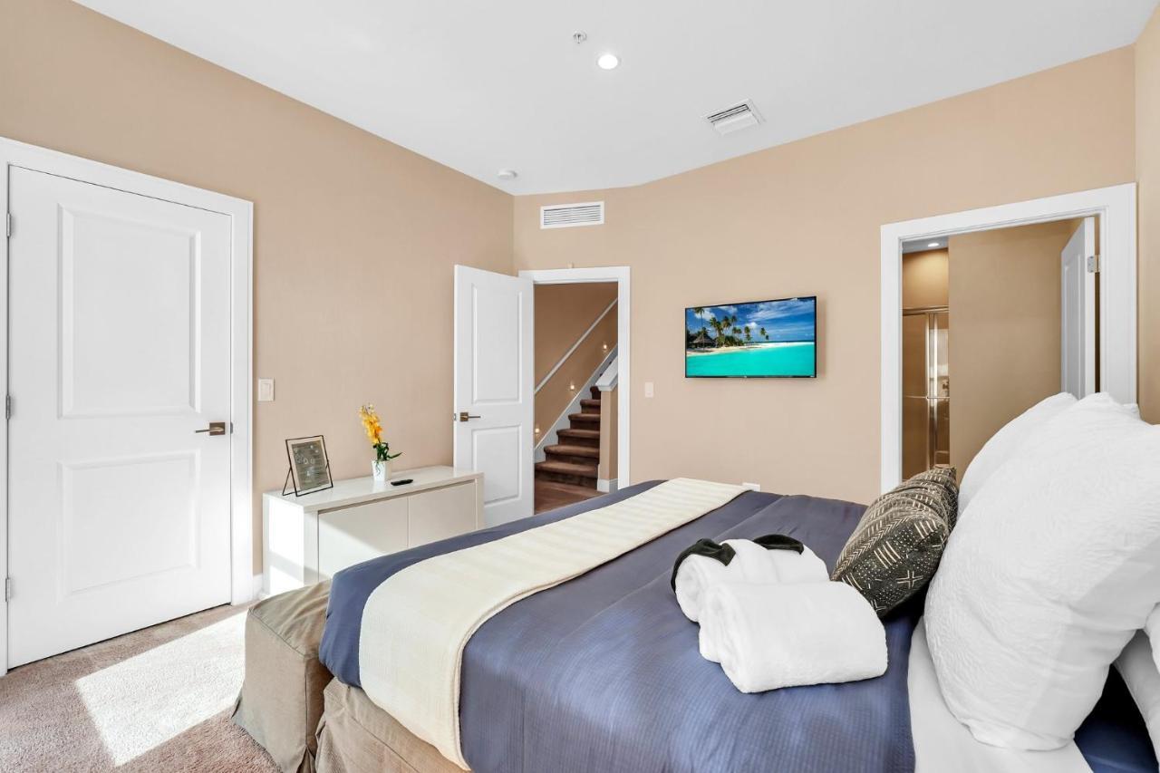 אורלנדו Luxury Villa Less Than A Mile From Disneyworld -Bonus Elevator- מראה חיצוני תמונה