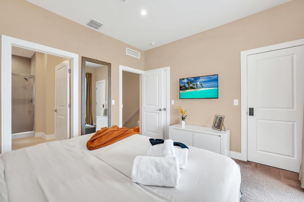 אורלנדו Luxury Villa Less Than A Mile From Disneyworld -Bonus Elevator- מראה חיצוני תמונה